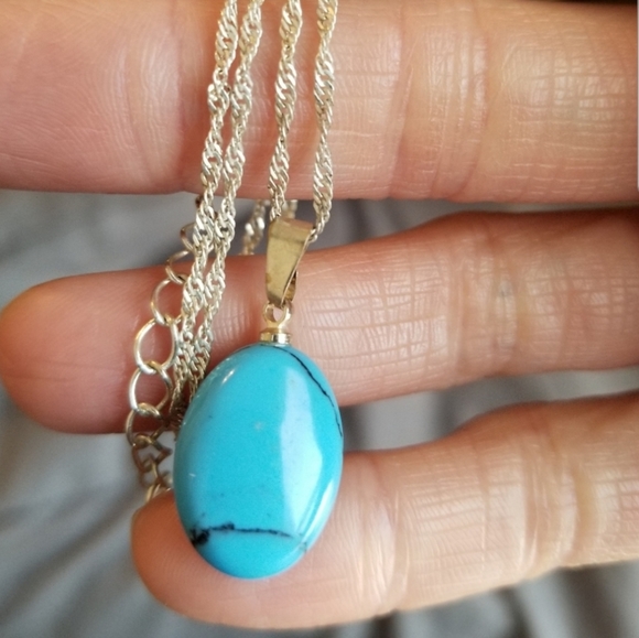 Turquoise pendant on chain - Picture 8 of 9